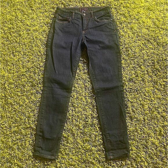 TOMMY HILFIGER JEANS DARK DENIM SIZE 6 - Picture 1 of 14